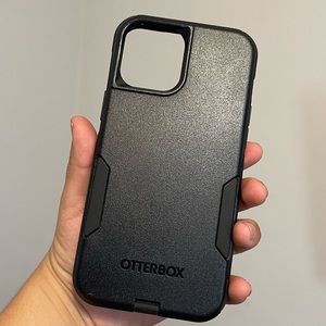 Otterbox Iphone 12 pro MAX case